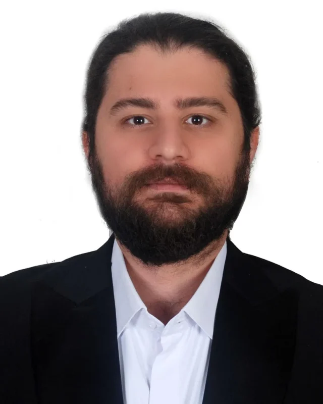علی کیایی